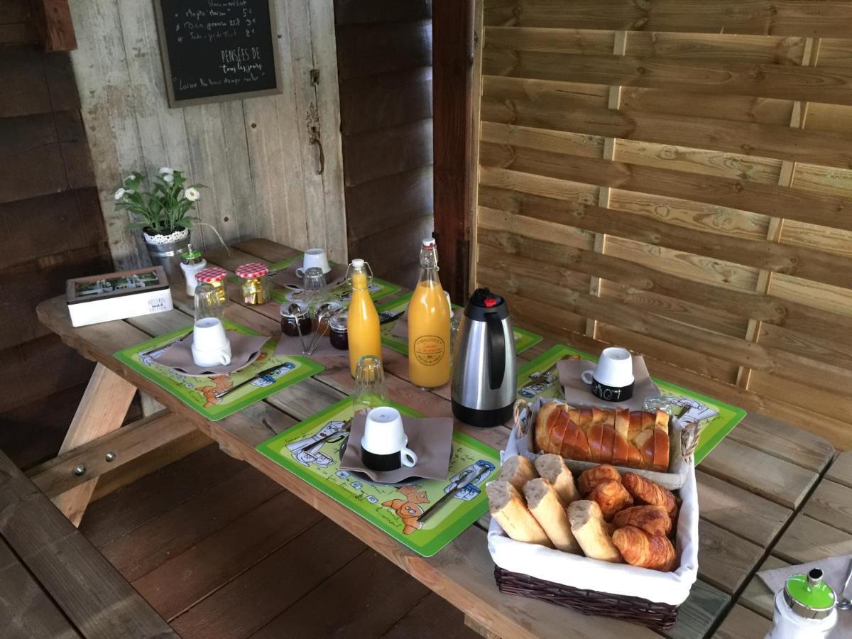 Bed & Breakfast Roulottes Du Des Pins